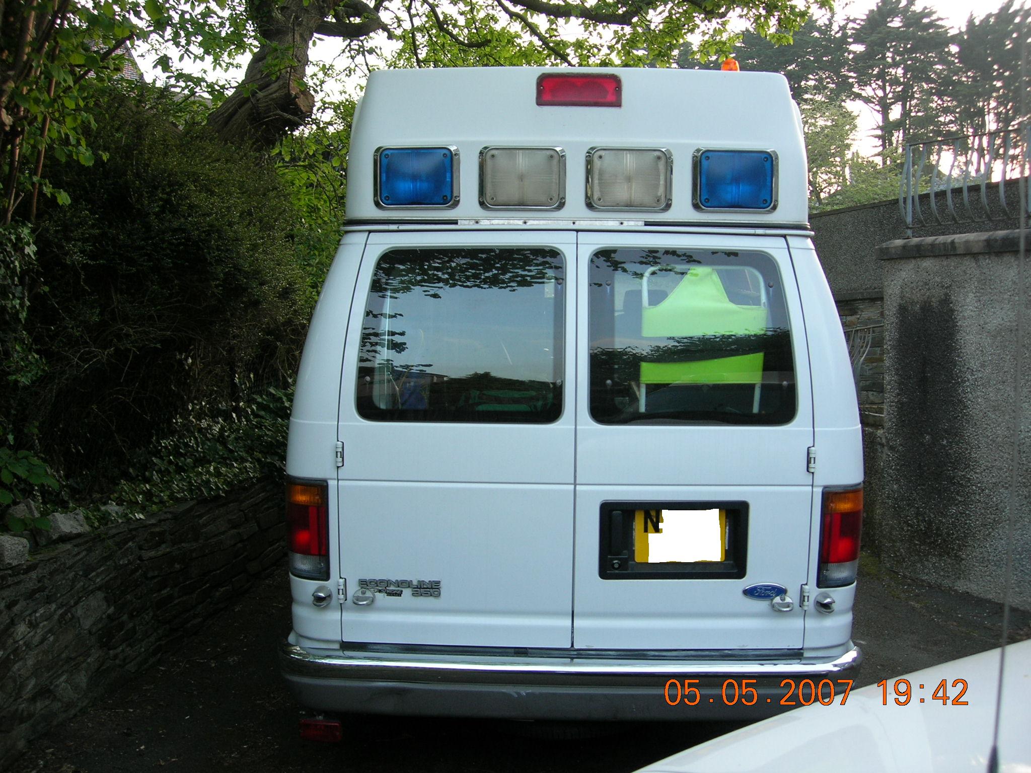 1996 Ford E350 Econoline Type 2 Van