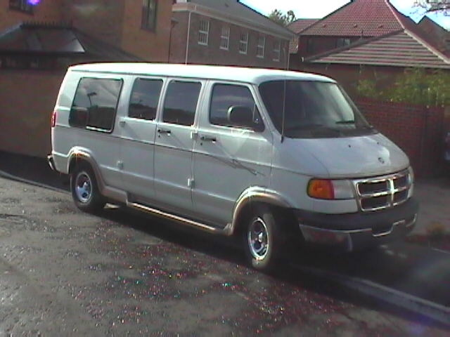 2000 Dodge Ram Van